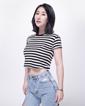 大鸡巴操女生逼视频舞蹈表演部部主任